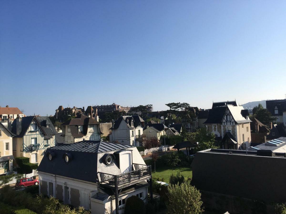 L'Atelier Des Planches Apartamento Deauville Exterior foto