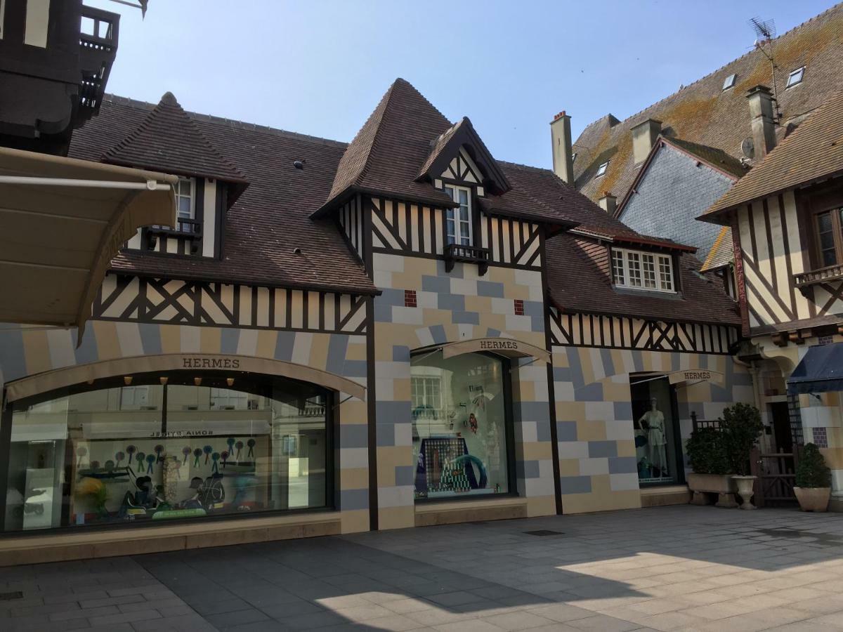 L'Atelier Des Planches Apartamento Deauville Exterior foto